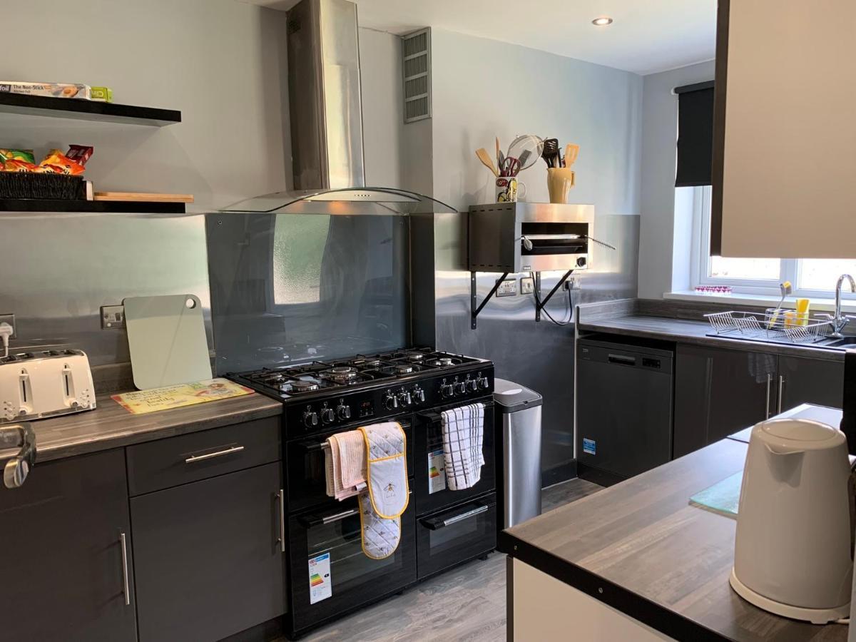 Heather Glen. Six Bedroom Home Near The Sea. Blackpool Kültér fotó